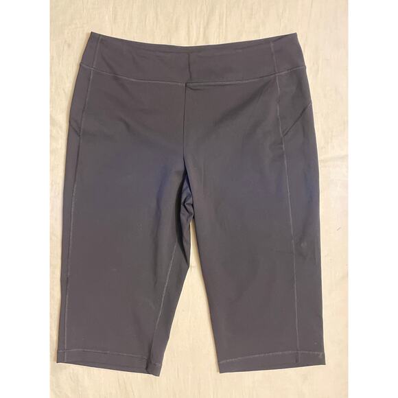 Duluth Trading Co Pants - Duluth Trading Co Womens Size XL Noga Classic Capris Athletic Shorts